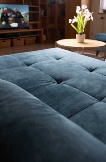 RIO-Wohnlandschaft-sofa-konfigurieren-dunkelblau-stauraum